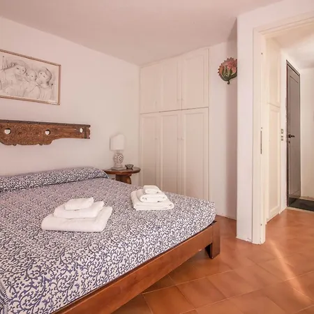 Guesthost - Cala Flores Gem - Sea View Lovely شقة